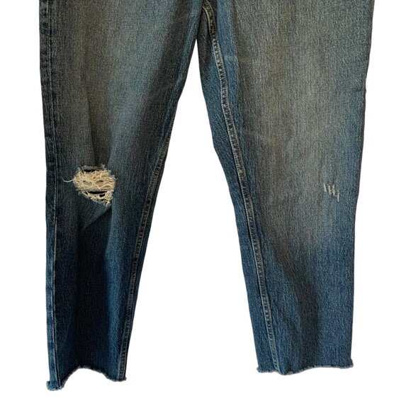 FREE ASSEMBLY Medium Wash Blue Super High-Rise Distressed Straight Jeans Size 12 - Picture 5 of 7